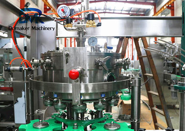 2 en 1 agua puede máquina el de rellenar el relleno rotatorio y la vida de servicio larga de aislamiento de la máquina